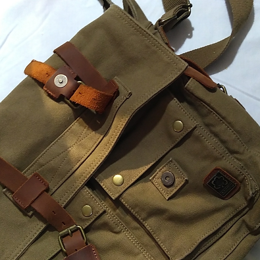 NEW S.C.Cotton Super Spacious Army Green Tan Canvas Leather Trim Messenger Bag - Picture 12 of 16